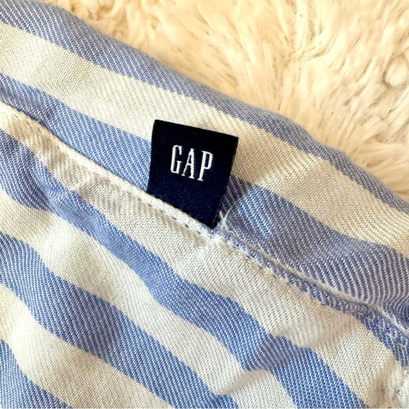 GAP Women's Blue Striped blouse medium oversized spring capsule wardrobe piece - Picture 2 of 3